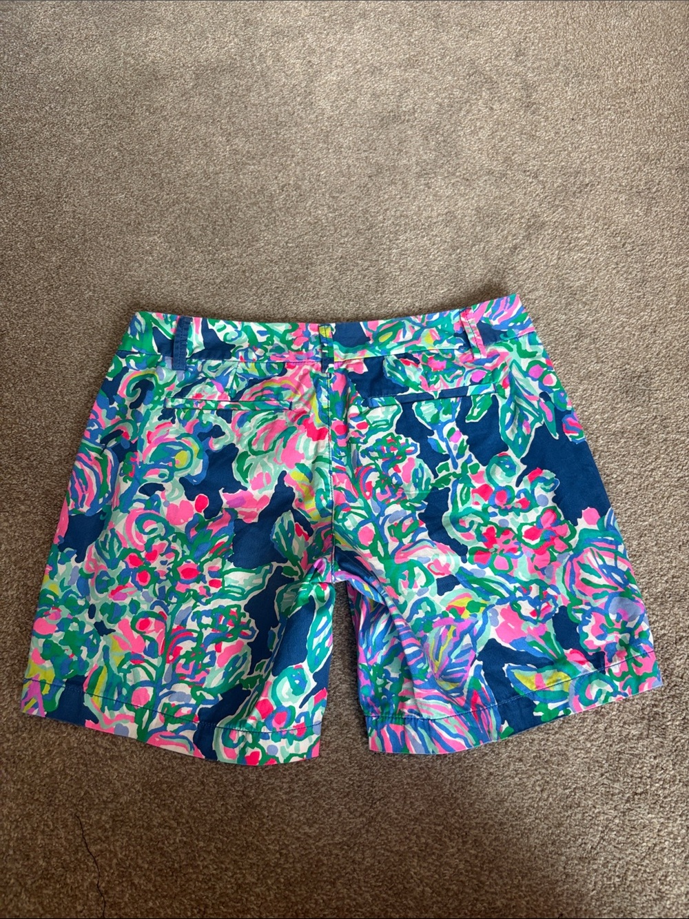 Lilly Pulitzer The Jayne Short Multicolor Floral Island Print Shorts size 2 - Picture 9 of 9